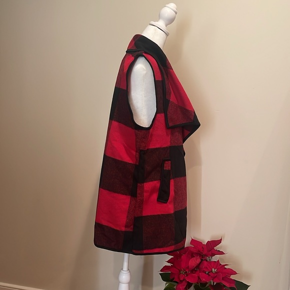 Buffalo plaid open-front vest - Picture 4 of 14